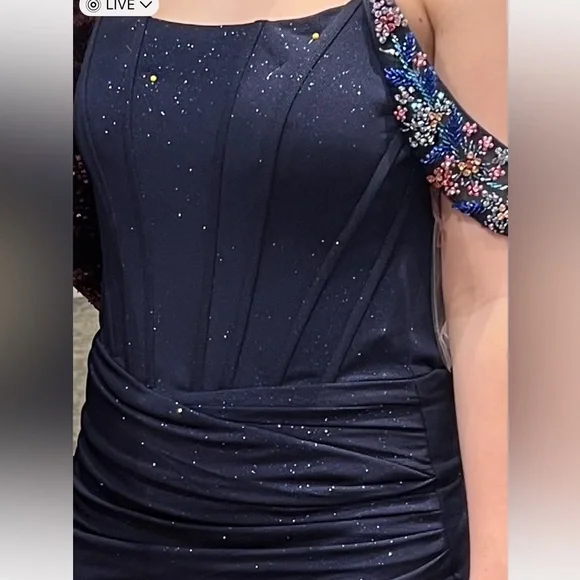 AMARRA navy blue prom/pageant dress. Size 4. Only worn for 4 hours - Picture 3 of 4